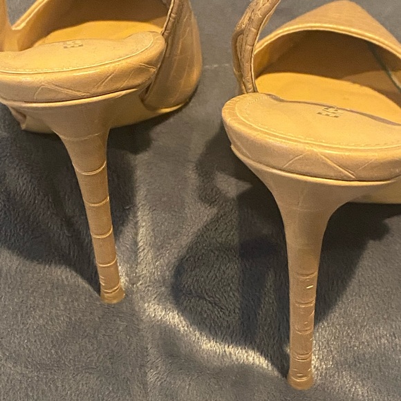 Express Croc Pattern Sling Back Heels - Picture 8 of 8